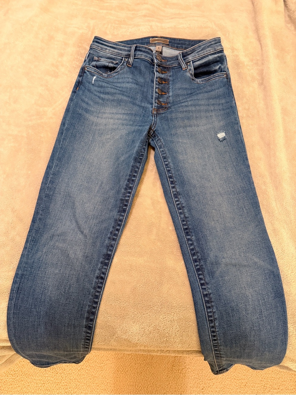Kut from the Kloth Boyfriend Jeans in Medium Blue Wash
